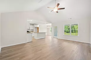 878 Owls Nest Dr, Conway, SC 29527 - Photo 2