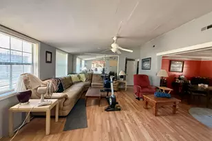 236 Senior Rd, Kingstree, SC 29556 - Photo 8