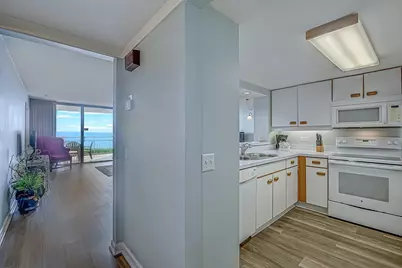 101 Ocean Creek Dr. #EE8, Myrtle Beach, SC 29572 - Photo 8