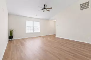 232 Oak Lea Dr, Conway, SC 29526 - Photo 4