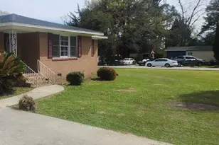 102 N Hazel Ave, Andrews, SC 29510 - Photo 6