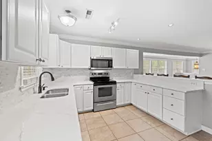 1015 Hagley Dr, Pawleys Island, SC 29585 - Photo 16