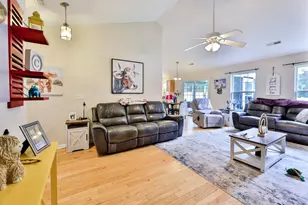 525 Carolina Woods Dr, Myrtle Beach, SC 29588 - Photo 4