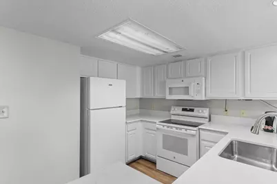 205 74th Ave. N #706, Myrtle Beach, SC 29572 - Photo 4