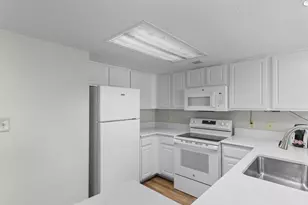 205 74th Ave N, Myrtle Beach, SC 29572 - Photo 4