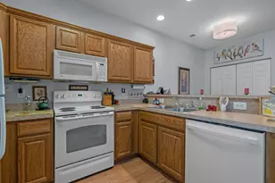 147 Chenoa Dr, Murrells Inlet, SC 29576 - Photo 10