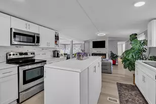 170 Braddock Ct, Murrells Inlet, SC 29576 - Photo 10