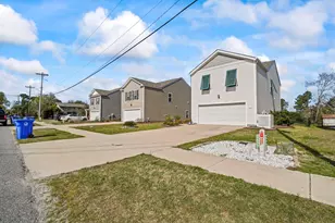 6615 Colonial Dr, Myrtle Beach, SC 29572 - Photo 2