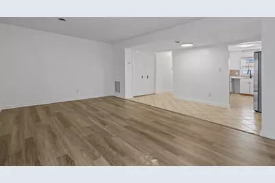 4505 N Kings Hwy. #D11, Myrtle Beach, SC 29577 - Photo 12