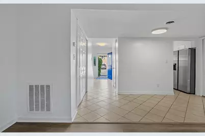 4505 N Kings Hwy. #D11, Myrtle Beach, SC 29577 - Photo 10