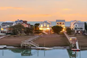 111 Atlantic Ave, Pawleys Island, SC 29585 - Photo 2