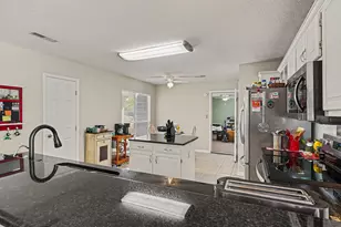 673 Bluebird Ln, Garden City, SC 29576 - Photo 12