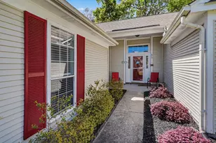 673 Bluebird Ln, Garden City, SC 29576 - Photo 4