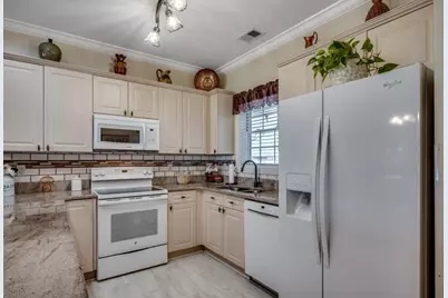 4894 Luster Leaf Circle #403, Myrtle Beach, SC 29577 - Photo 10