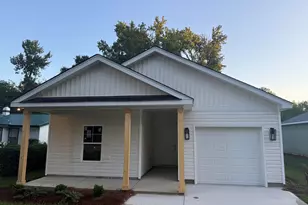 314 Huggins St, Marion, SC 29571 - Photo 1