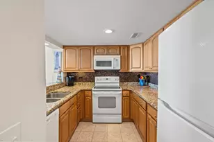 100 Ocean Creek Dr, Myrtle Beach, SC 29572 - Photo 10