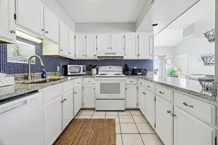807 S Ocean Blvd, North Myrtle Beach, SC 29582 - Photo 4