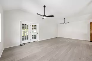 2227 Jefferson Cir, Little River, SC 29566 - Photo 4