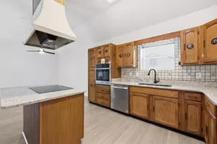 2227 Jefferson Cir, Little River, SC 29566 - Photo 10