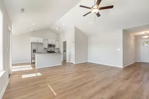 913 Woodside Dr, Conway, SC 29526 - Photo 4