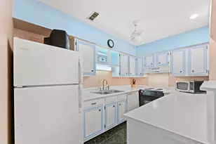 10301 N Kings Hwy, Myrtle Beach, SC 29572 - Photo 10