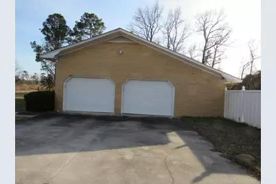 3227 Alvin Kirby Rd, Timmonsville, SC 29161 - Photo 4
