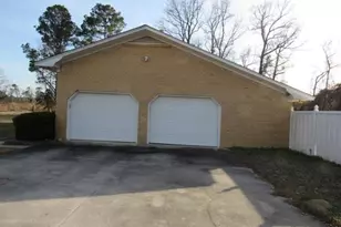 3227 Alvin Kirby Rd, Timmonsville, SC 29161 - Photo 4