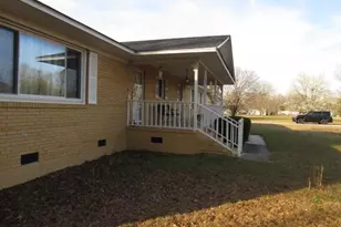 3227 Alvin Kirby Rd, Timmonsville, SC 29161 - Photo 6