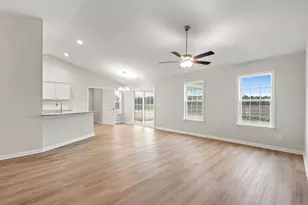 1137 Pecan Grove Blvd, Conway, SC 29527 - Photo 4