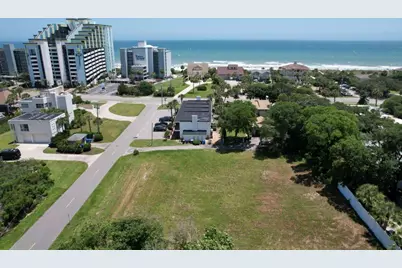 301 68th Ave. N, Myrtle Beach, SC 29572 - Photo 1