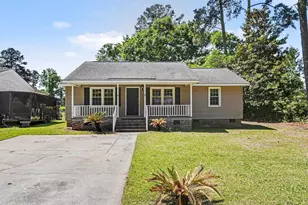 1305 Barker St, Conway, SC 29526 - Photo 2