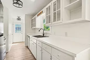 1305 Barker St, Conway, SC 29526 - Photo 10