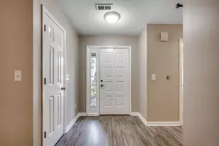 109 Hickory Dr, Conway, SC 29526 - Photo 2