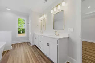 137 Rose Lk Dr, Conway, SC 29526 - Photo 2