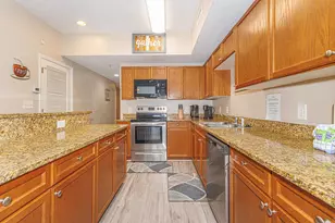 704 S Ocean Blvd, Myrtle Beach, SC 29577 - Photo 12