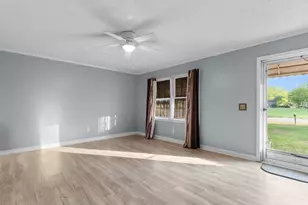 707 Rosemarie Ln, Mullins, SC 29574 - Photo 6