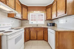 411 31st Ave N, Myrtle Beach, SC 29577 - Photo 8