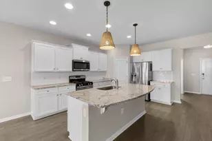 2006 Wilbraham Dr, Myrtle Beach, SC 29579 - Photo 2