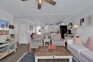 611B 3rd Ave S, North Myrtle Beach, SC 29582 - Photo 2