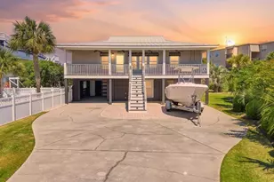 1607 Dolphin St, Garden City Beach, SC 29576 - Photo 2