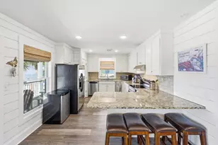 1607 Dolphin St, Garden City Beach, SC 29576 - Photo 8