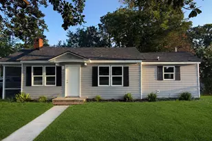 512 E Liberty St, Marion, SC 29571 - Photo 1