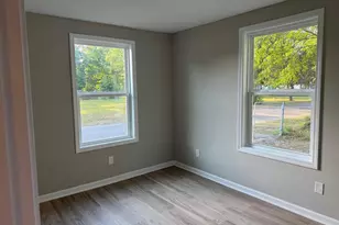 512 E Liberty St, Marion, SC 29571 - Photo 2