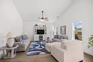 386 Long Meadow Dr, Loris, SC 29569 - Photo 8