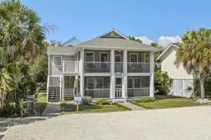 615 Doyle Ave, Pawleys Island, SC 29585 - Photo 2