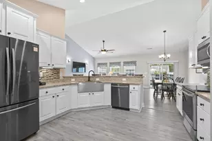 700 Weston Dr, Conway, SC 29526 - Photo 16