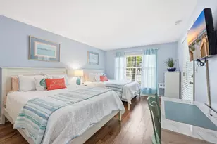 135 Tanglewood Dr, Pawleys Island, SC 29585 - Photo 10
