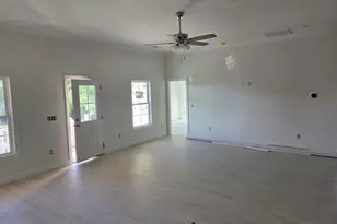 609 Elm St, North Myrtle Beach, SC 29582 - Photo 2