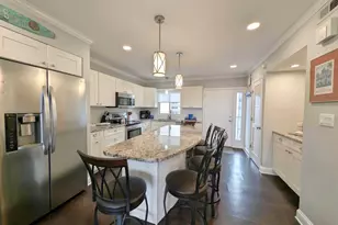 423 Parker Dr, Pawleys Island, SC 29585 - Photo 10
