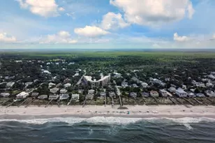 423 Parker Dr, Pawleys Island, SC 29585 - Photo 32